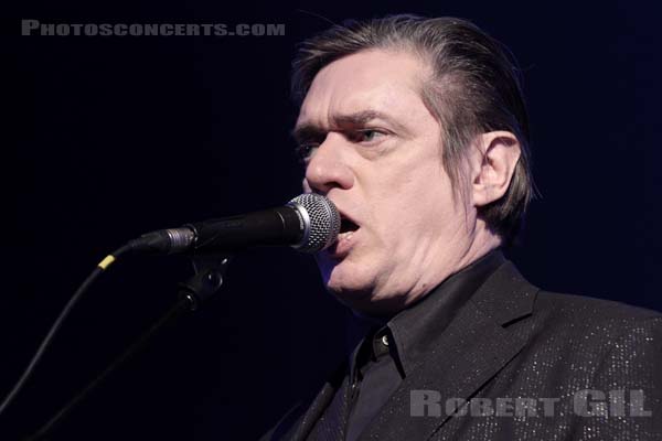 EINSTURZENDE NEUBAUTEN - 2014-11-17 - PARIS - Le Trianon - Christian Emmerich [Blixa Bargeld]